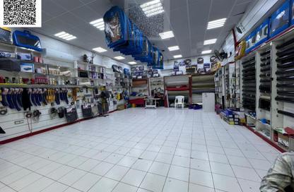 Show Room - Studio - 3 Bathrooms for rent in Al Rumailah building - Al Rumailah 2 - Al Rumaila - Ajman