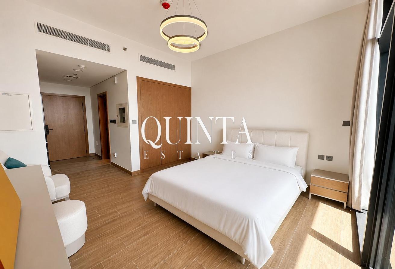 Fully Furnished | New Building | Vacant photo 8