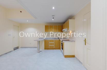 Apartment - Studio - 2 for rent in Golden Sands 12 - Al Mankhool - Bur Dubai - Dubai
