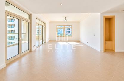 Apartment - 3 - 4 for rent in Jash Hamad - Shoreline Apartments - Palm Jumeirah - Dubai