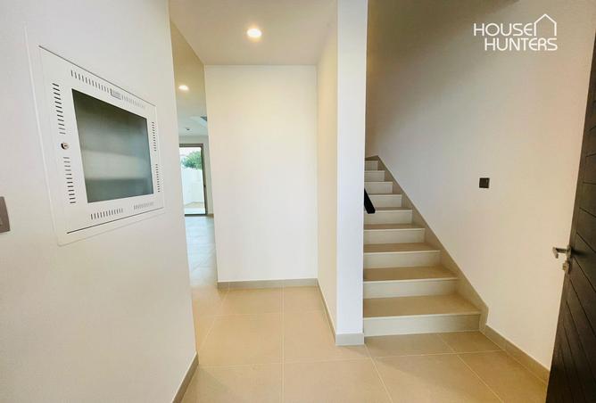 82810012 - Property Image 3