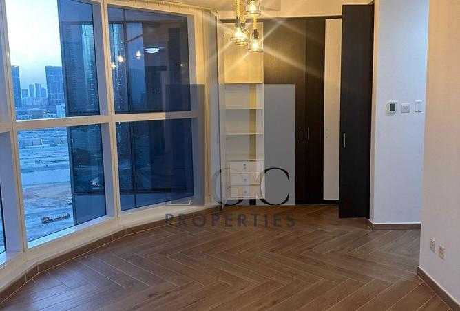 56127689 - Property Main Image