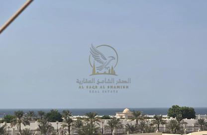 Apartment - 2 - 3 for rent in Al Qulaya'ah - Al Sharq - Sharjah