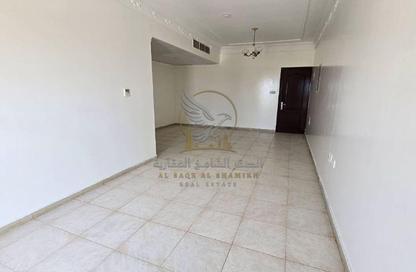 Apartment - 2 - 3 for rent in Al Qulaya'ah - Al Sharq - Sharjah