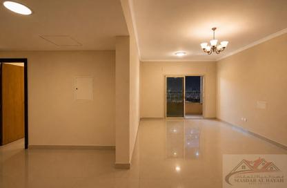 Apartment - 2 Bedrooms - 2 Bathrooms for rent in Muwaileh 29 Building - Muwaileh - Sharjah