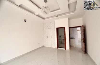 Villa - 5 - 7 for sale in Al Zaheya Gardens - Al Zahya - Ajman