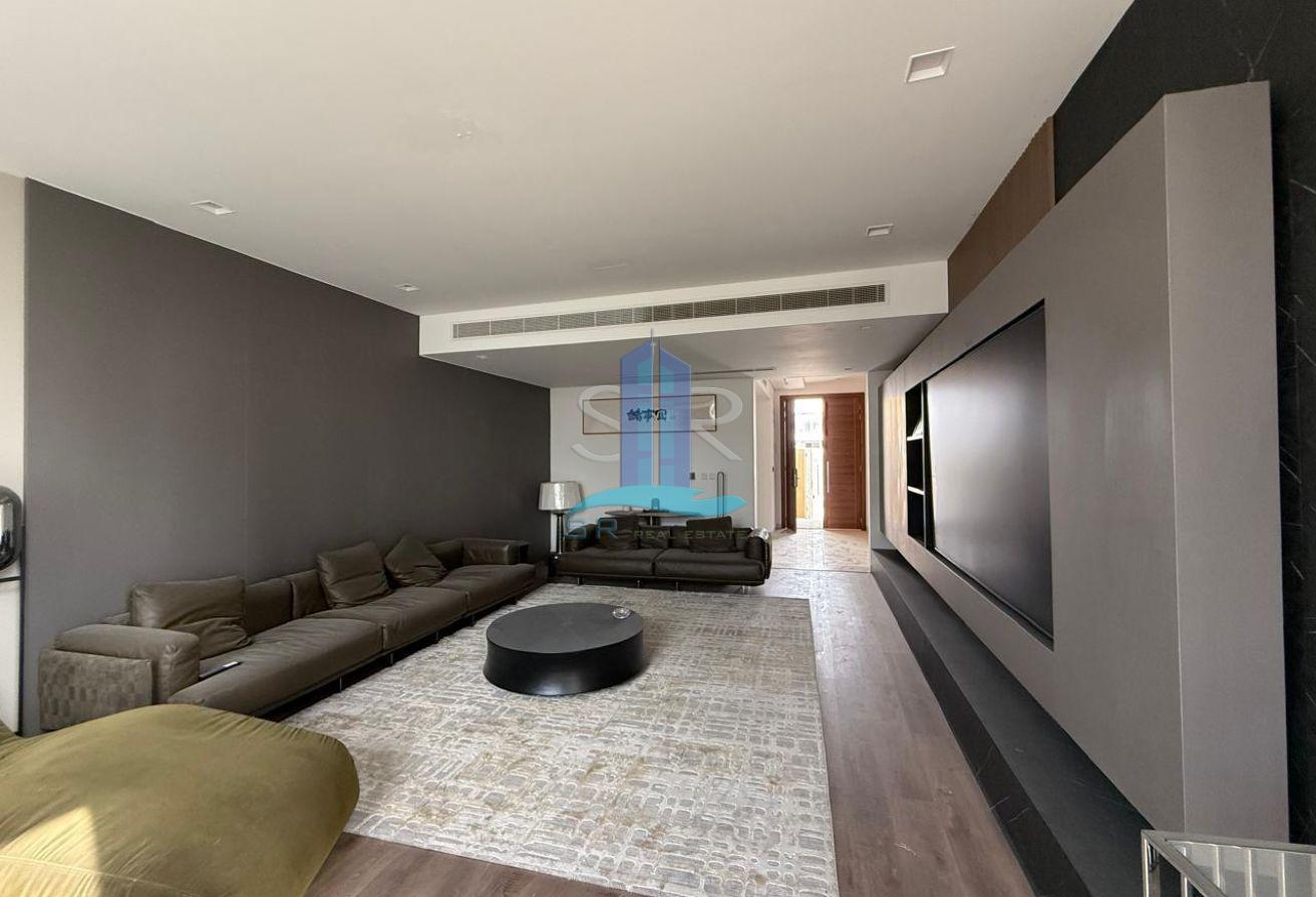 Exclusive | Custom Built | Furnished | Single Row photo 2