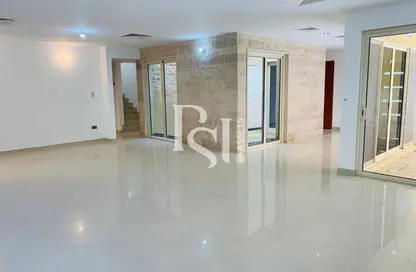 Villa - 4 Bedrooms - 6 Bathrooms for rent in Yasmin Community - Al Raha Gardens - Abu Dhabi