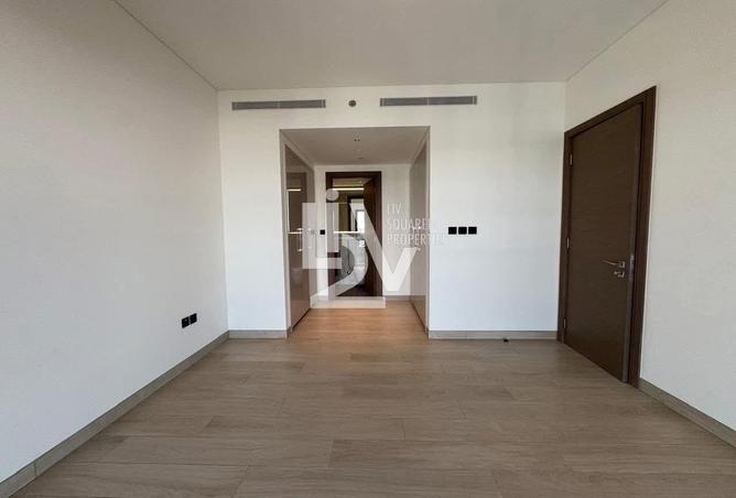 77364005 - Property Image 3