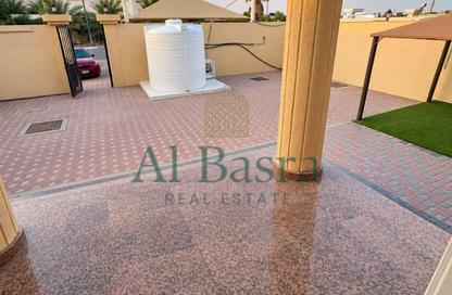 Villa - 5 - 5 for rent in Al Markhaniya - Al Ain