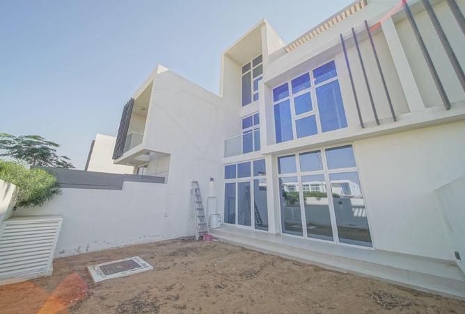 Ready-to-Move 5BHK | No Commission | Investor Deal