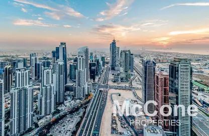 Apartment - 1 Bedroom - 2 Bathrooms for sale in Paramount Tower Hotel  and  Residences - Business Bay - Dubai