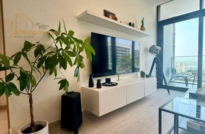 Apartment - 2 Bedrooms - 2 Bathrooms for rent in Azizi Riviera 9 - Azizi Riviera - Meydan One - Meydan - Dubai
