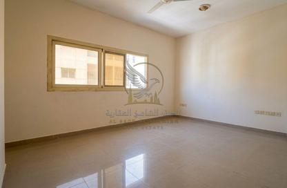 Apartment - 1 Bedroom - 1 Bathroom for rent in Al Qulaya'ah - Al Sharq - Sharjah
