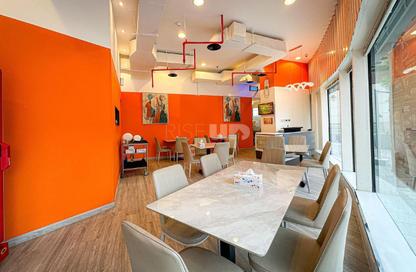 Retail - Studio - 4 Bathrooms for rent in Park Tower B - Park Towers - DIFC - Dubai