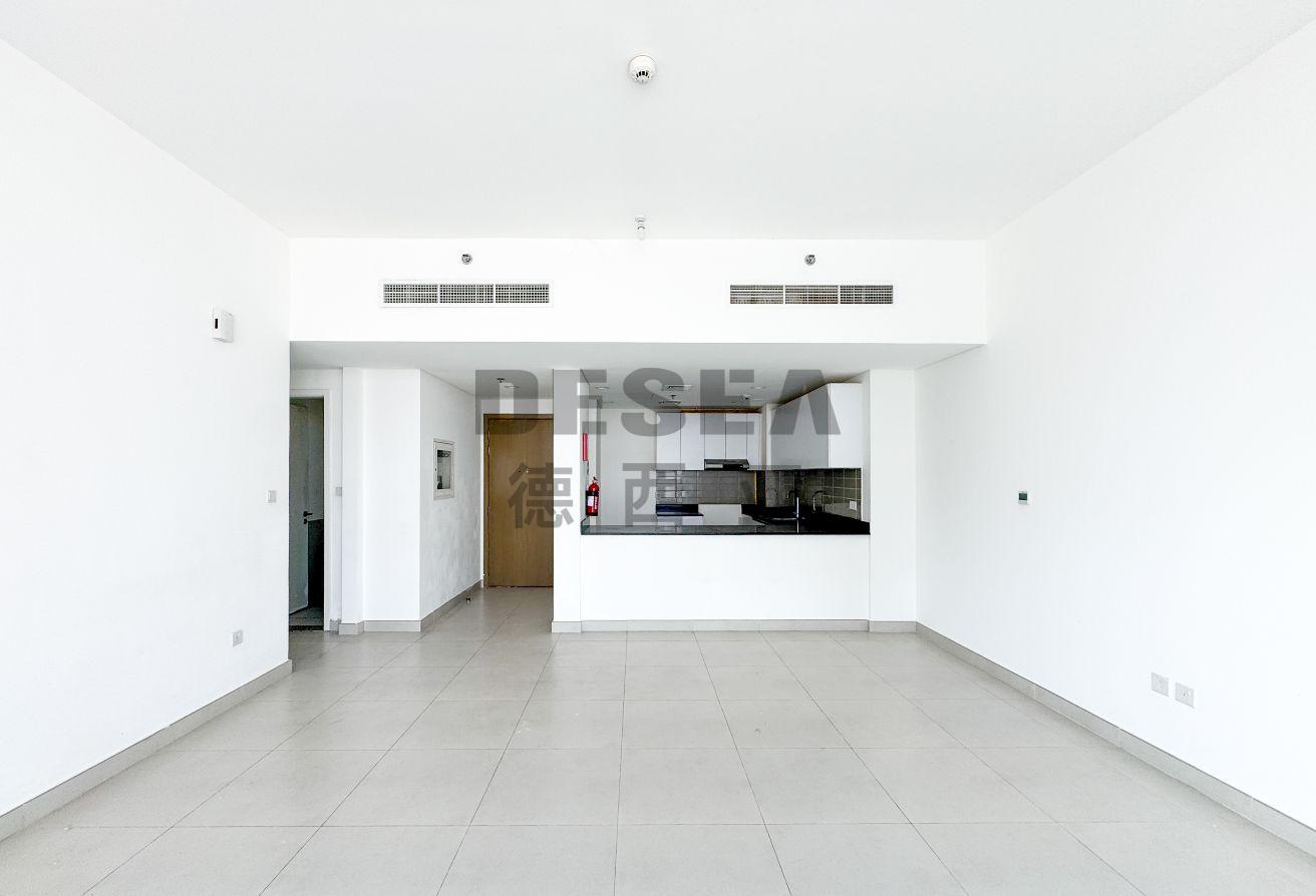 Vacant | Corner Unit | Spacious Layout