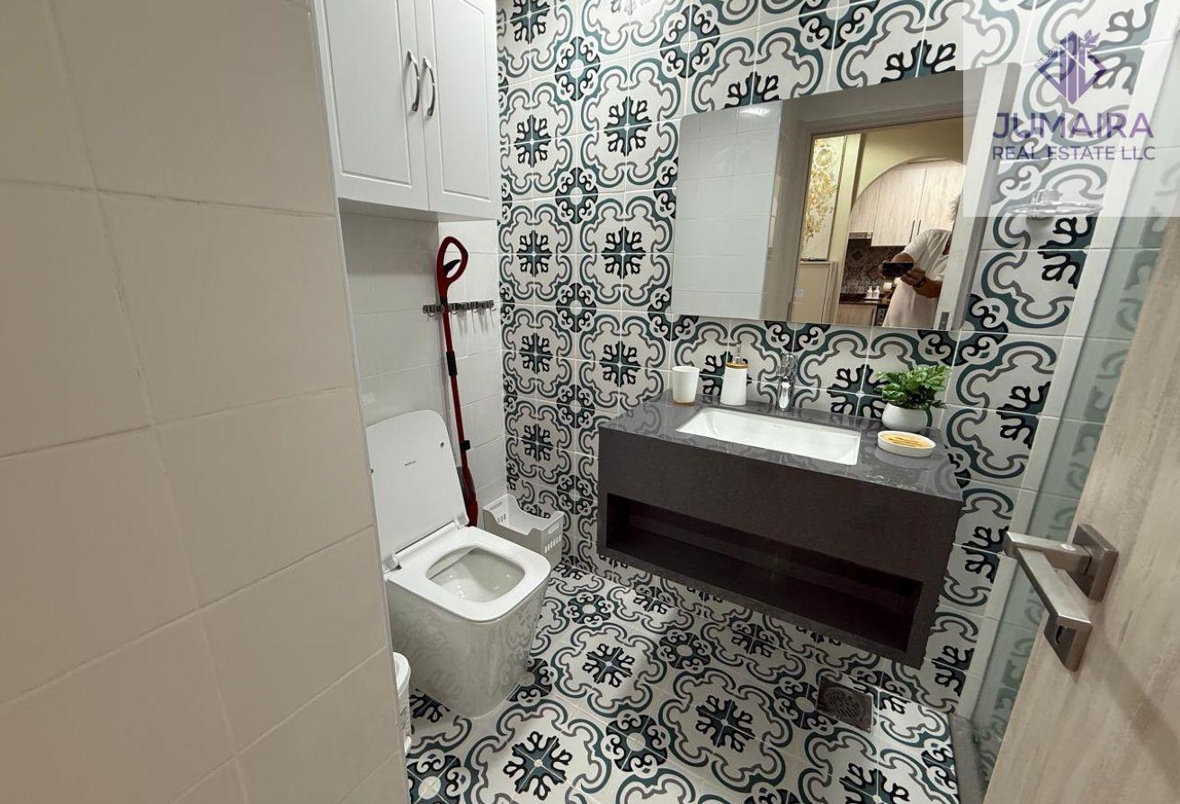Luxury Upgraded Studio | High-End Furniture |