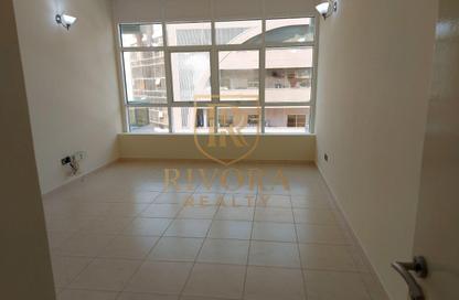 Apartment - 3 Bedrooms - 4 Bathrooms for rent in Diplomat Building - Umm Hurair 1 - Umm Hurair - Bur Dubai - Dubai