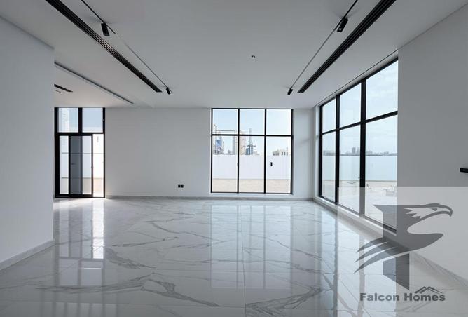 73137644 - Property Image 3