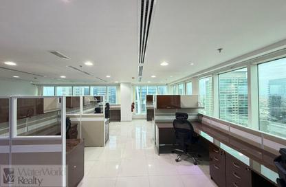Office Space - Studio - 3 Bathrooms for rent in One Lake Plaza - JLT Cluster T - Jumeirah Lake Towers - Dubai