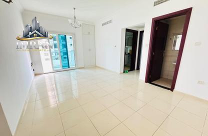 Apartment - 1 Bedroom - 2 Bathrooms for rent in New Al Taawun Road - Al Taawun - Sharjah Apartment - 1 Bedroom - 2 Bathrooms for rent in New Al Taawun Road - Al Taawun - Sharjah