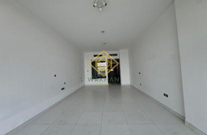 Apartment - Studio - 1 for sale in Club Vista Mare - Palm Jumeirah - Dubai