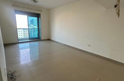 Apartment - 2 Bedrooms - 2 Bathrooms for rent in Corniche Tower - Ajman Corniche Road - Ajman