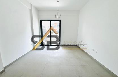Apartment - 1 Bedroom - 2 Bathrooms for rent in Victoria Building - International City Phase 2 - Al Warsan 4 - Al Warsan - Dubai
