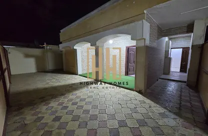 Villa - 5 Bedrooms - 5 Bathrooms for rent in Al Jazzat - Al Riqqa - Sharjah