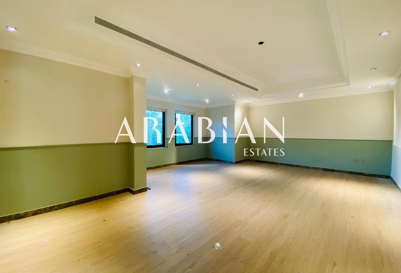 Master View Layout | Marina Skyline View | Vacant photo 4