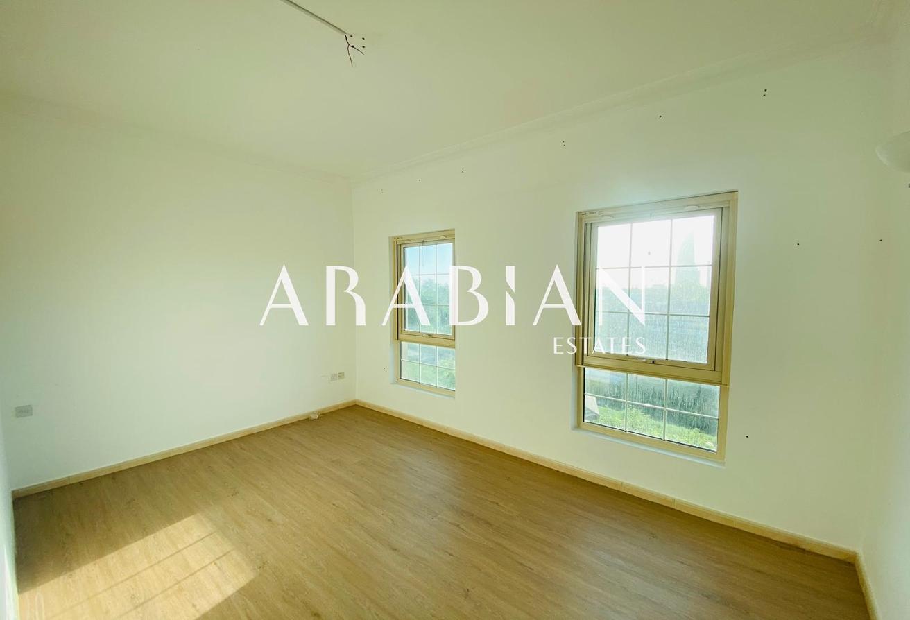 Master View Layout | Marina Skyline View | Vacant photo 9