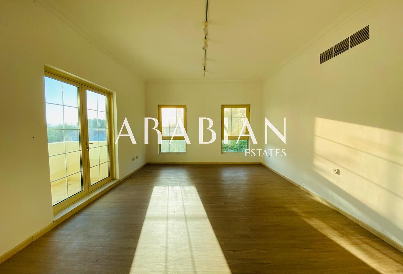 Master View Layout | Marina Skyline View | Vacant photo 14