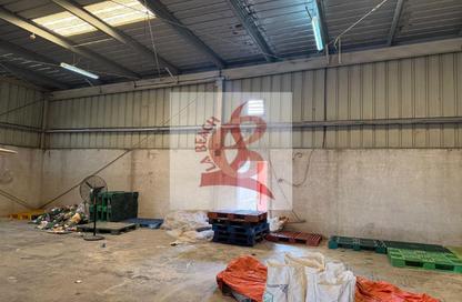 Warehouse - Studio - 1 for rent in Ras Al Khor Industrial - Ras Al Khor - Dubai