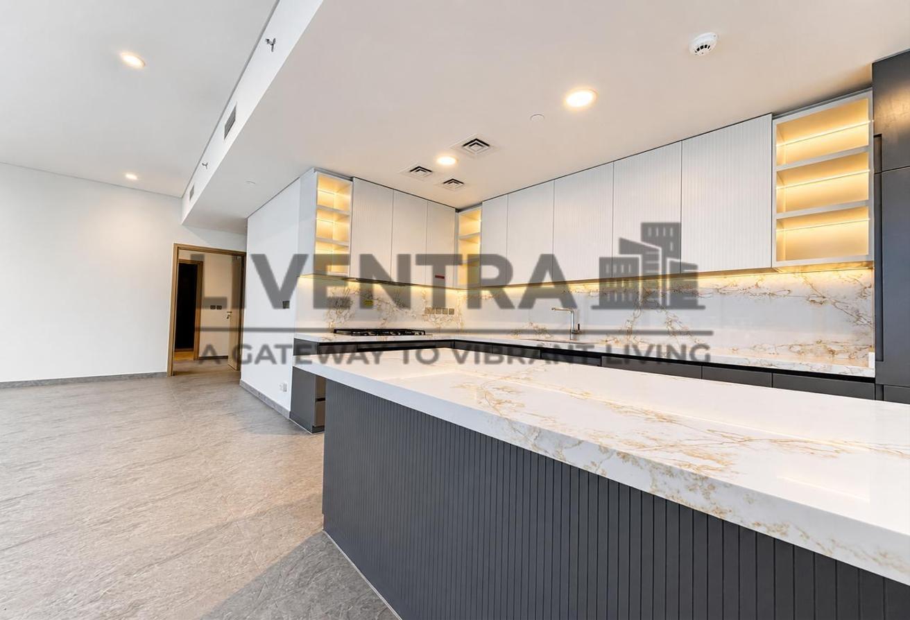 Lagoon View | Vacant 3BR | Spacious Layout photo 2