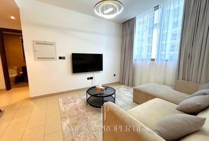 Furnished | Huge Layout | Vacant | Community View photo 2