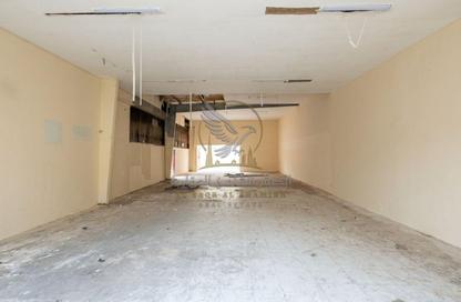 Warehouse - Studio for rent in Industrial Building 13 - Industrial Area 13 - Sharjah Industrial Area - Sharjah