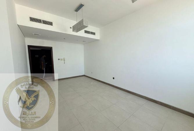 98694457 - Property Image 3