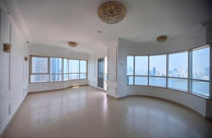 Apartment - 4 Bedrooms - 5 Bathrooms for rent in Blue Tower - Al Majaz 3 - Al Majaz - Sharjah Apartment - 4 Bedrooms - 5 Bathrooms for rent in Blue Tower - Al Majaz 3 - Al Majaz - Sharjah