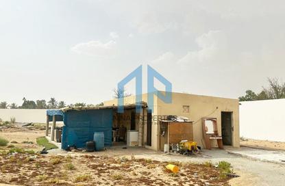 Land - Studio for rent in Murqquab - Dubai