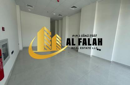 محل - استوديو - 1 حمام للايجار في مجمع مويلح - تجارية مويلح - الشارقة محل - استوديو - 1 حمام للايجار في مجمع مويلح - تجارية مويلح - الشارقة
