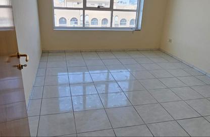Apartment - 2 - 2 for rent in Abu shagara - Sharjah