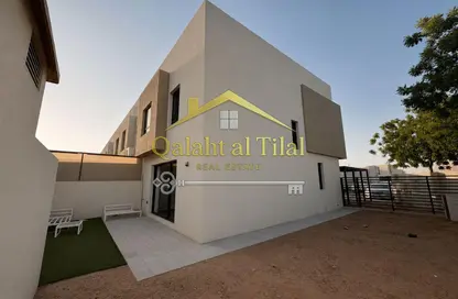 Townhouse - 3 Bedrooms - 4 Bathrooms for rent in Nasma Residence - Al Tai - Sharjah