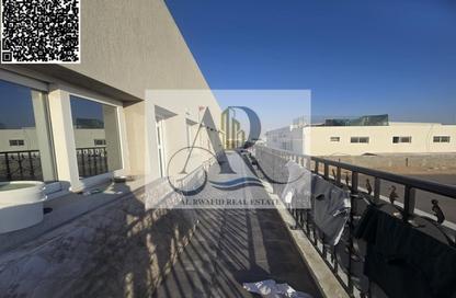 Labor Camp - Studio - 7+ Bathrooms for rent in Ali Mousa Building - Al Sajaa Industrial - Al Sajaa - Sharjah