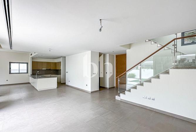 92710275 - Property Image 3