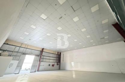 Warehouse - Studio for rent in Phase 2 - Dubai Investment Park (DIP) - Dubai