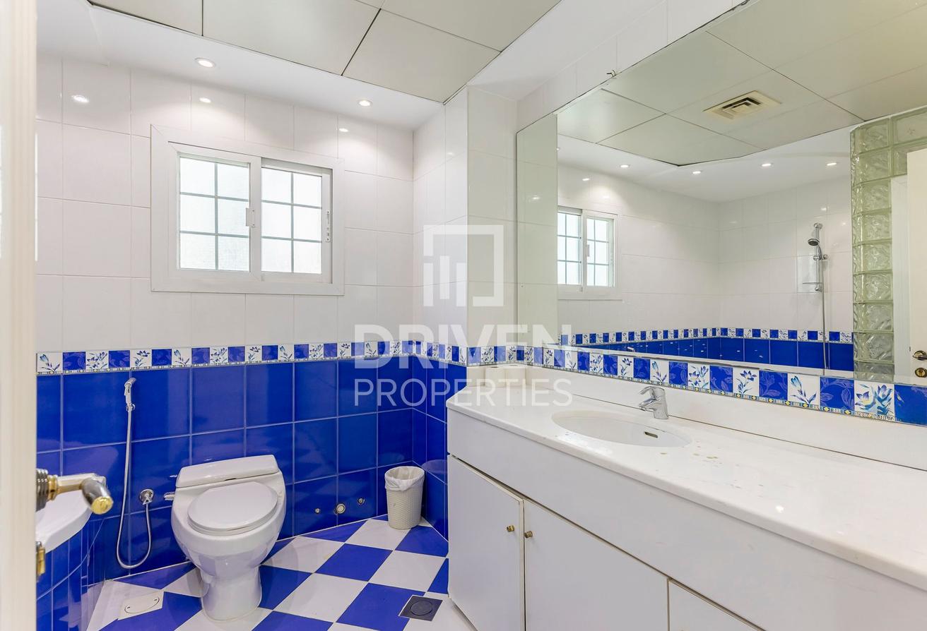 Spacious Villa | Well Maintained | Prime Location photo 27