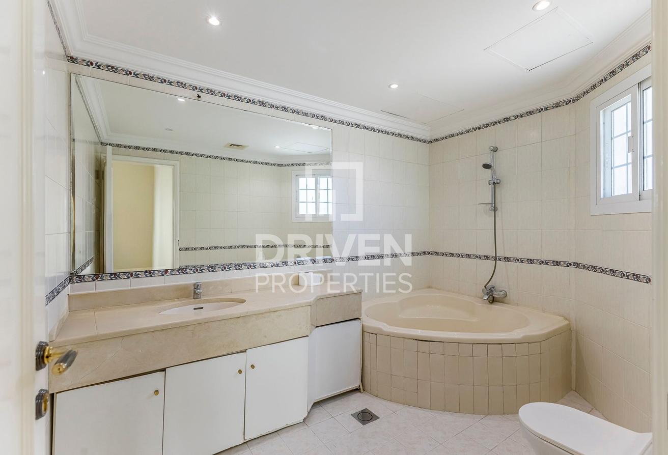 Spacious Villa | Well Maintained | Prime Location photo 24