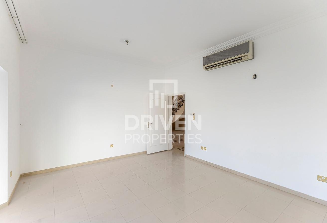 Spacious Villa | Well Maintained | Prime Location photo 19