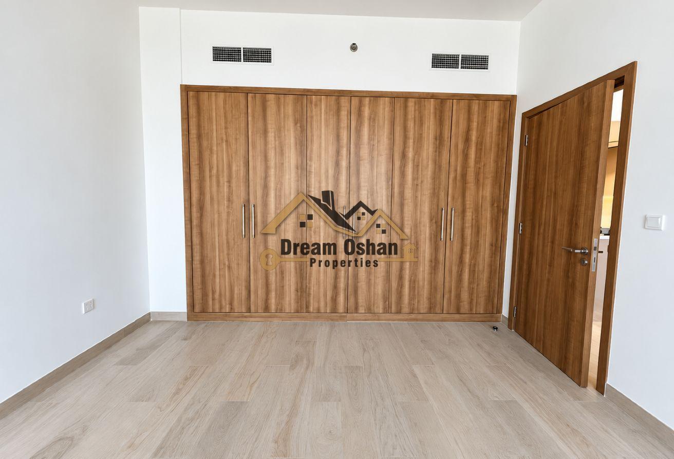 Brand New - Higher Floor | Skyline View photo 8