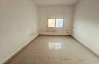 Apartment - Studio - 1 for rent in Fire Station Road - Muwaileh - Sharjah